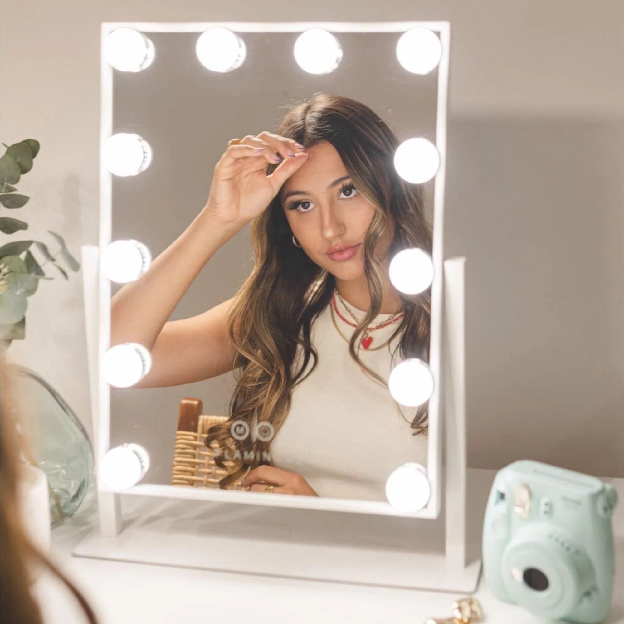 Makeup mirror with led lighting: dressing table with 15 bulbs, 3 light modes, touch control, usb rechargeable makeup mirror with magnification and light for makeup (esp001 3990 6990 d7)